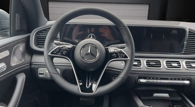 MERCEDES-BENZ GLE 300 d 4Matic 9G-Tronic
