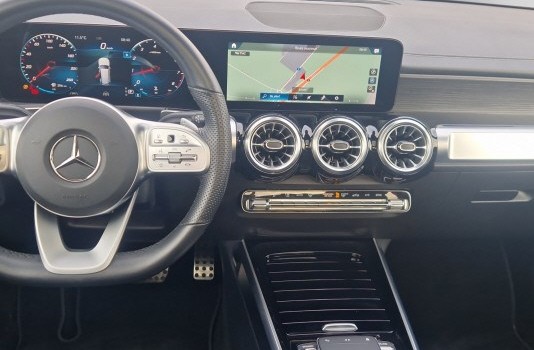 MERCEDES-BENZ GLB 250 AMG Line 4 MATIC