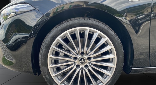 MERCEDES-BENZ A 250 e 8G-DCT