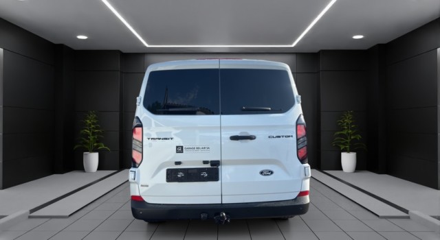 FORD TRANSIT CUSTOM Van PHEV 3 L2H1 Trend Automat