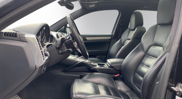 PORSCHE CAYENNE S