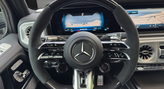 MERCEDES-BENZ G 63 AMG 9G-Tronic