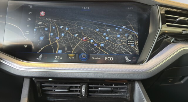 VW TOUAREG 3.0 TDI R Line