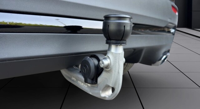 MERCEDES-BENZ GLA 220 4Matic 8G-DCT