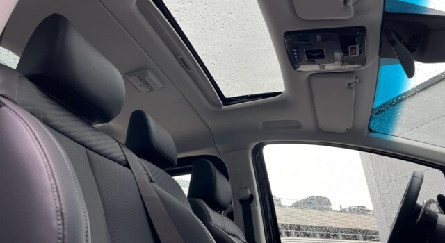 HYUNDAI STARIA Wagon 1.6 T-GDi HEV Vertex A