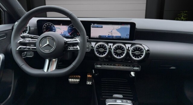 MERCEDES-BENZ A 250 e 8G-DCT