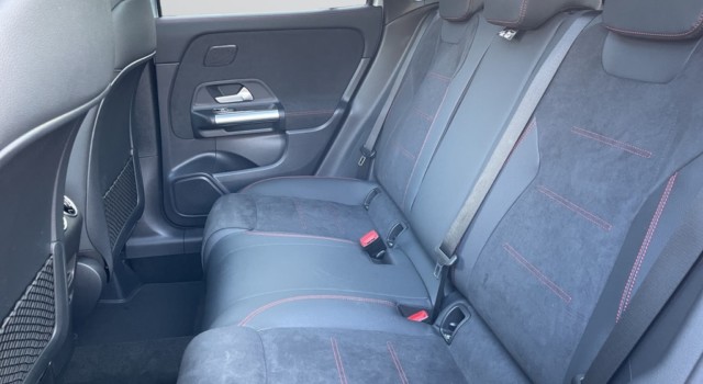 MERCEDES-BENZ GLA 250 e EQ Star 8G-DCT