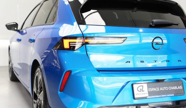 OPEL ASTRA 54kWh Swiss +