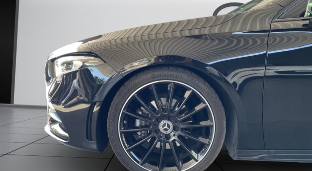 MERCEDES-BENZ A 200 AMG Line 7G-DCT