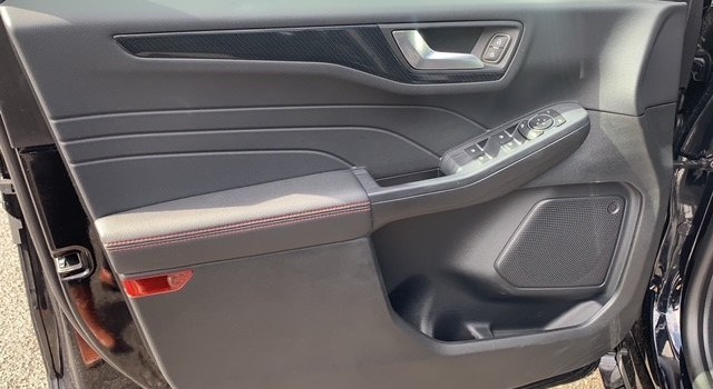 FORD KUGA 2.5 FHEV ST-Line X FWD