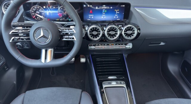 MERCEDES-BENZ GLA 220 4Matic 8G-DCT