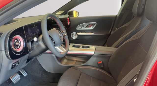 MERCEDES-BENZ 250 CLA + WHITE EQ TECHNOLOGY
