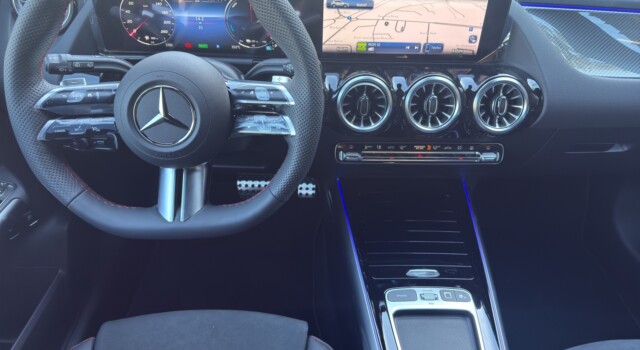 MERCEDES-BENZ GLA 250 e EQ Star 8G-DCT