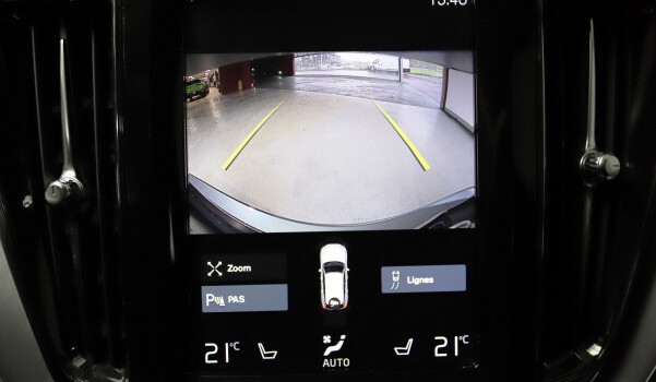 VOLVO XC60 B4 Diesel Mild Hybrid AWD Momentum Geartronic