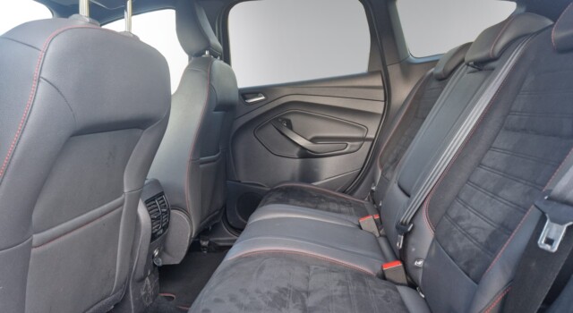 FORD KUGA 1.5 TDCi ST Line High 2WD