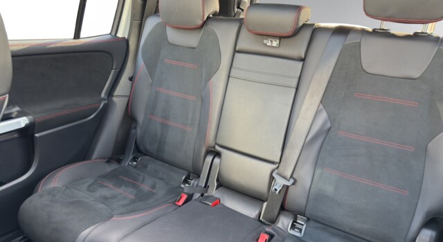 MERCEDES-BENZ GLB 250 AMG Line 4 MATIC