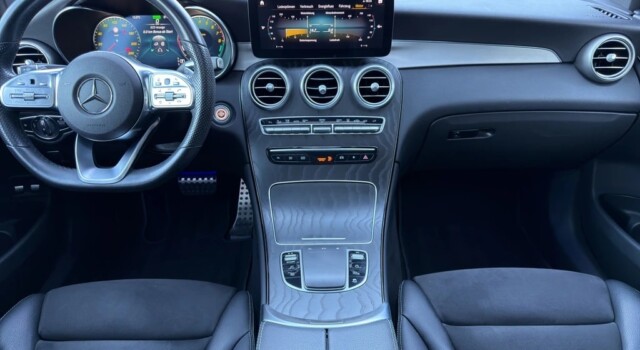 MERCEDES-BENZ GLC 300 GLC Coupé 300 e AMG Line 9G-Tronic