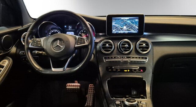 MERCEDES-BENZ GLC 250 AMG Line 4Matic