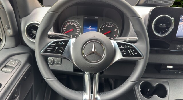 MERCEDES-BENZ Sprinter 317 CDI Lang 9G-TRONIC