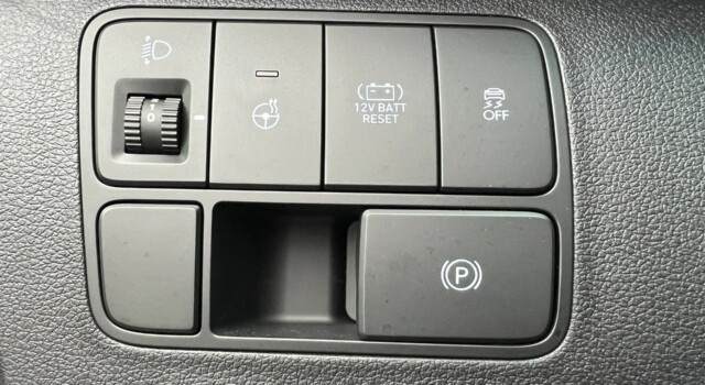 HYUNDAI STARIA Wagon 1.6 T-GDi HEV Vertex A