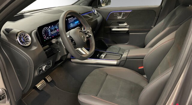 MERCEDES-BENZ GLA 220 4Matic 8G-DCT