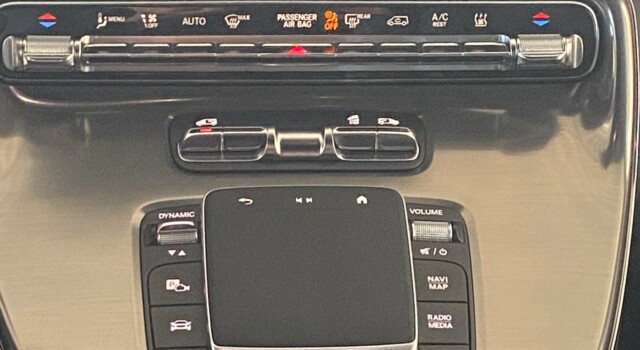 MERCEDES-BENZ V 300 d Édition Suisse EXCLUSIVE