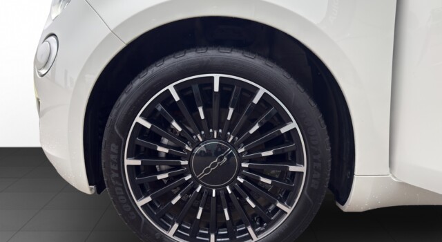 FIAT 500 C el 87 kW Icon