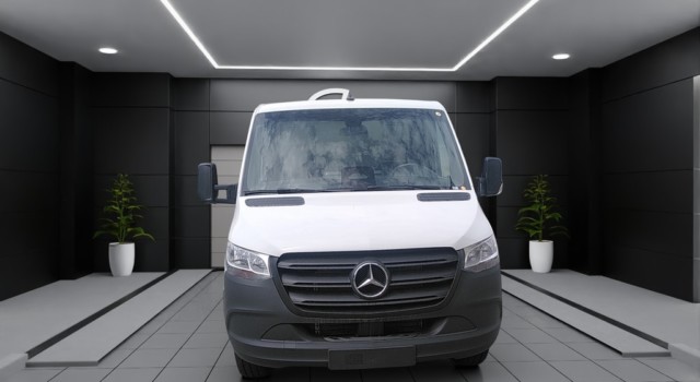 MERCEDES-BENZ Sprinter 317 CDI PRO CH 3665mm S