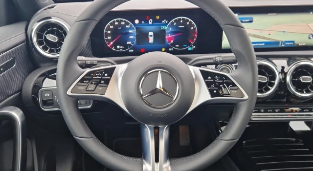 MERCEDES-BENZ A 250 4Matic 8G-DCT