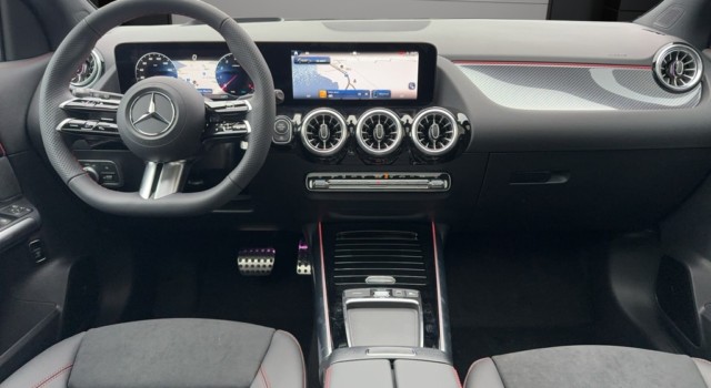 MERCEDES-BENZ GLA 250 4Matic 8G-DCT