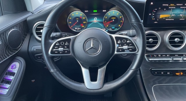 MERCEDES-BENZ GLC 200 4Matic 9G-Tronic