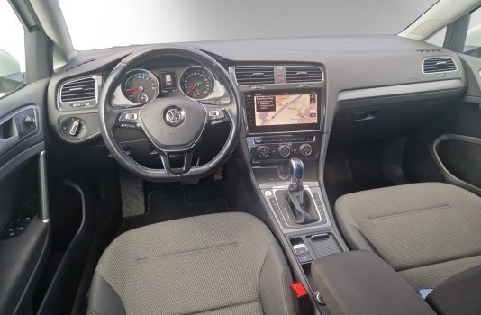 VW GOLF e-