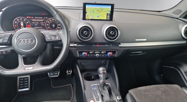 AUDI S3 Sportback 2.0 TFSI quattro