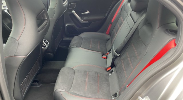 MERCEDES-BENZ A 35 AMG A AMG 35 4Matic 8G-DCT