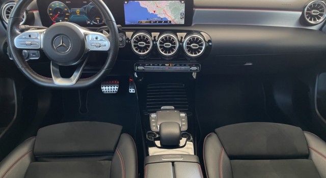MERCEDES-BENZ A 200 AMG Line 7G-DCT