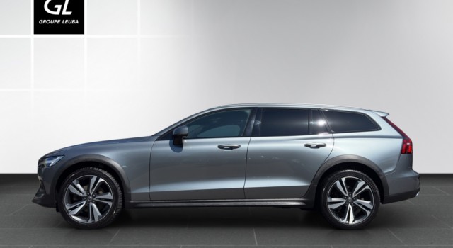 VOLVO V60 Cross Country D4 AWD