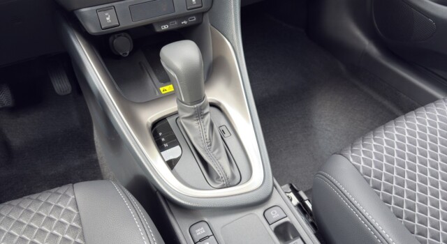MAZDA 2 Hybrid Homura