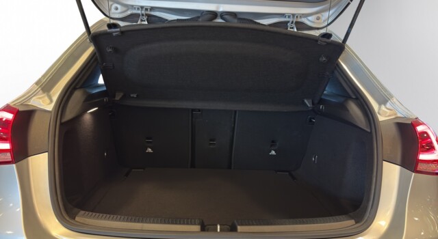 MERCEDES-BENZ A 250 AMG Line 4Matic