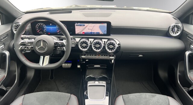 MERCEDES-BENZ A 250 4Matic 8G-DCT