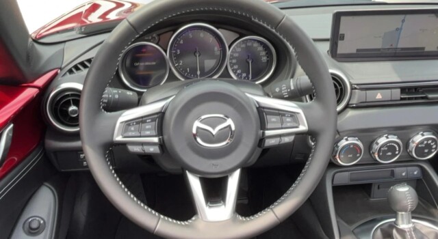 MAZDA MX-5 Skyactiv-G 132 Homura