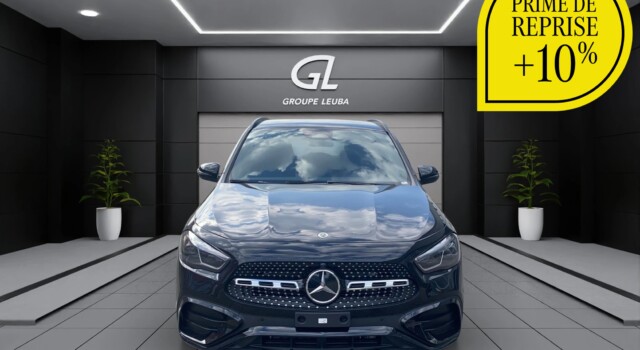 MERCEDES-BENZ GLA 200 7G-DCT