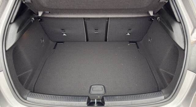 MERCEDES-BENZ A 250 AMG Line 4Matic