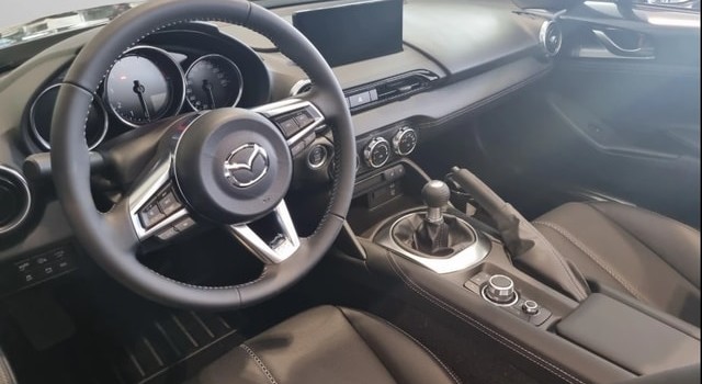 MAZDA MX-5 Skyactiv-G 184 Exclusive-line