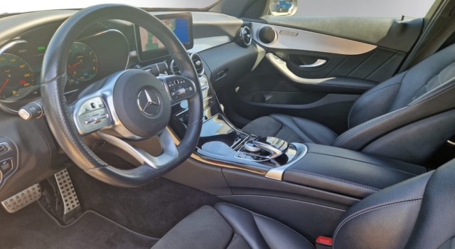 MERCEDES-BENZ C 200 Swiss Star AMG Line 4Matic 9G-Tronic