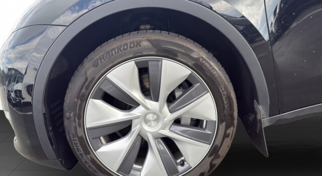 TESLA MODEL Y Long Range