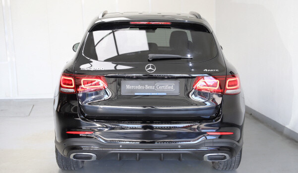 MERCEDES-BENZ GLC 200 AMG Line 4Matic 9G-Tronic