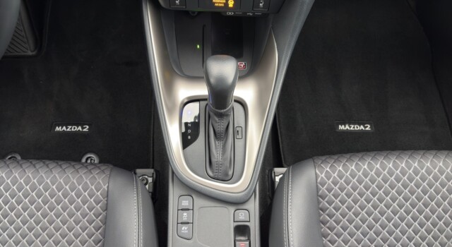 MAZDA 2 Hybrid Homura