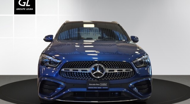 MERCEDES-BENZ GLA 200 7G-DCT