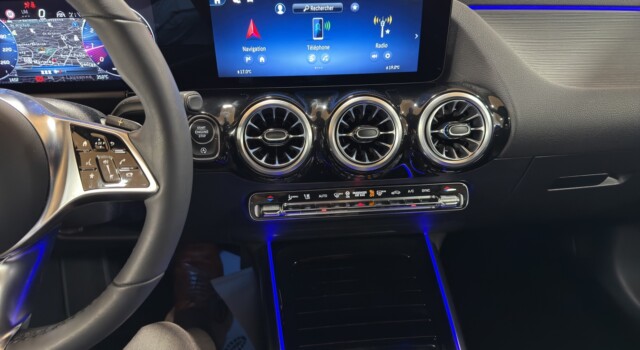 MERCEDES-BENZ GLA 250 4Matic 8G-DCT Swiss Star