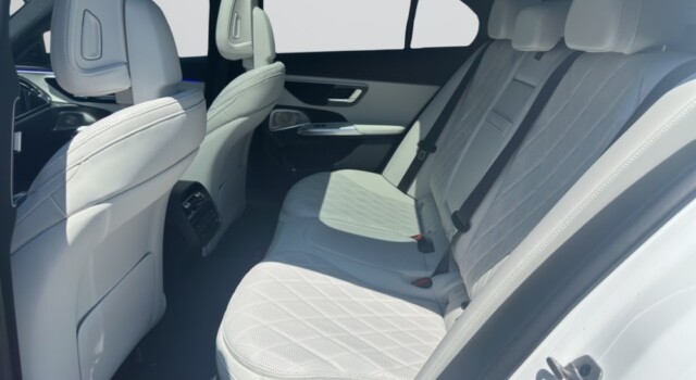 MERCEDES-BENZ E 400 e 4Matic 9G-Tronic